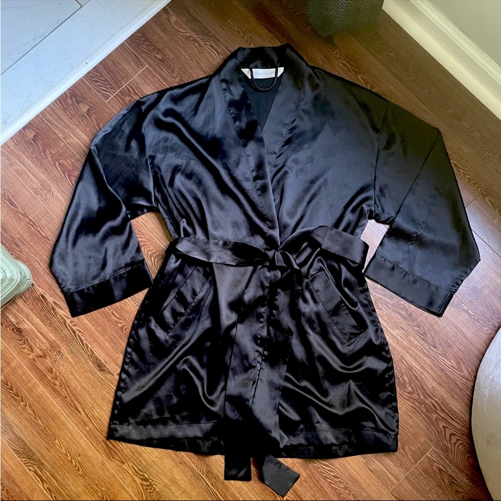 Victoria’s secret black satin robe, one size, Vintage
